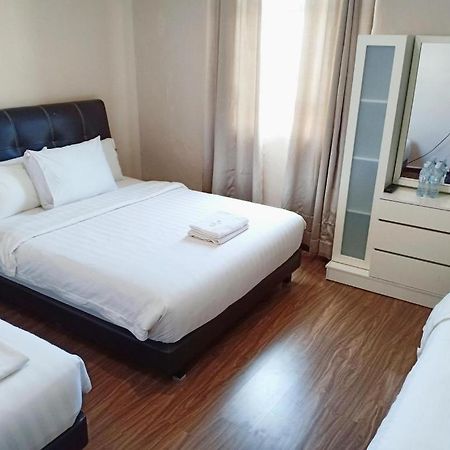 Hotel Seri Pauh Джорджтаун Экстерьер фото