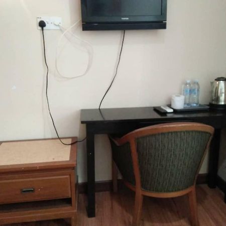Hotel Seri Pauh Джорджтаун Экстерьер фото