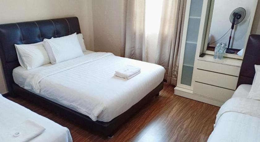 Hotel Seri Pauh Джорджтаун Экстерьер фото