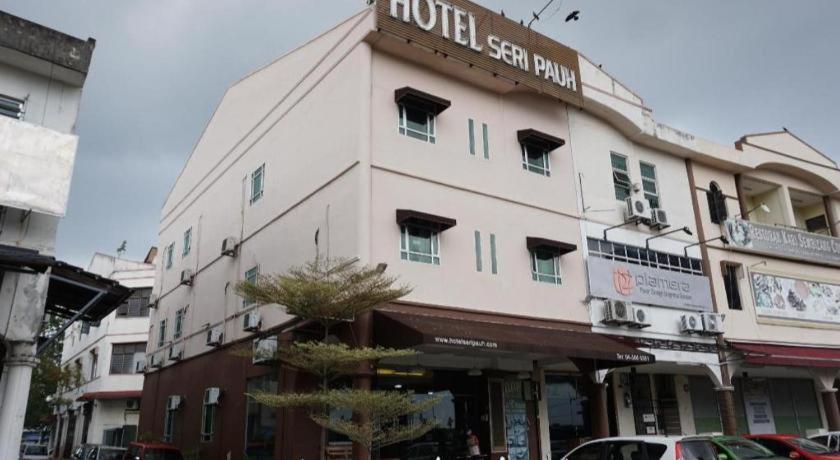 Hotel Seri Pauh Джорджтаун Экстерьер фото