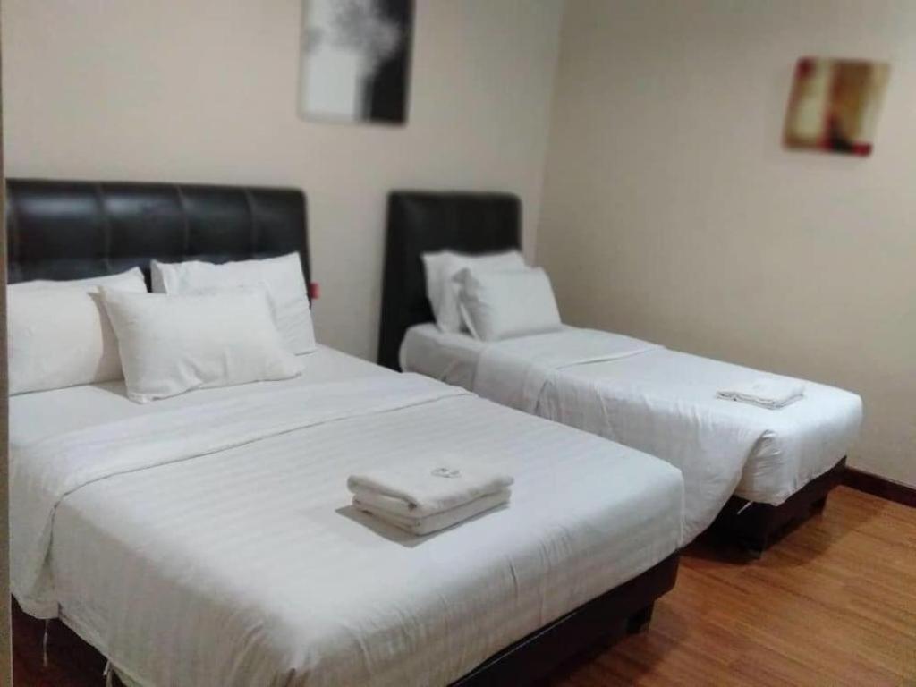 Hotel Seri Pauh Джорджтаун Экстерьер фото