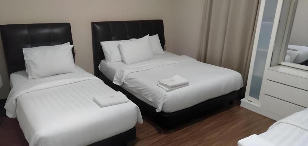 Hotel Seri Pauh Джорджтаун Экстерьер фото