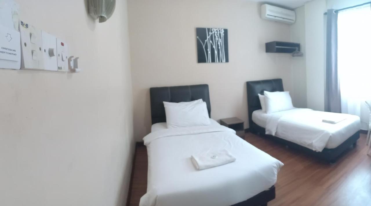 Hotel Seri Pauh Джорджтаун Экстерьер фото